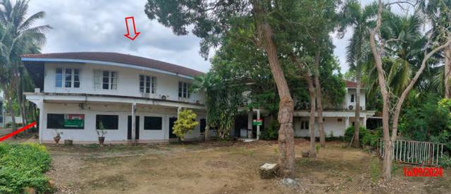 บ้านทะเลทอง