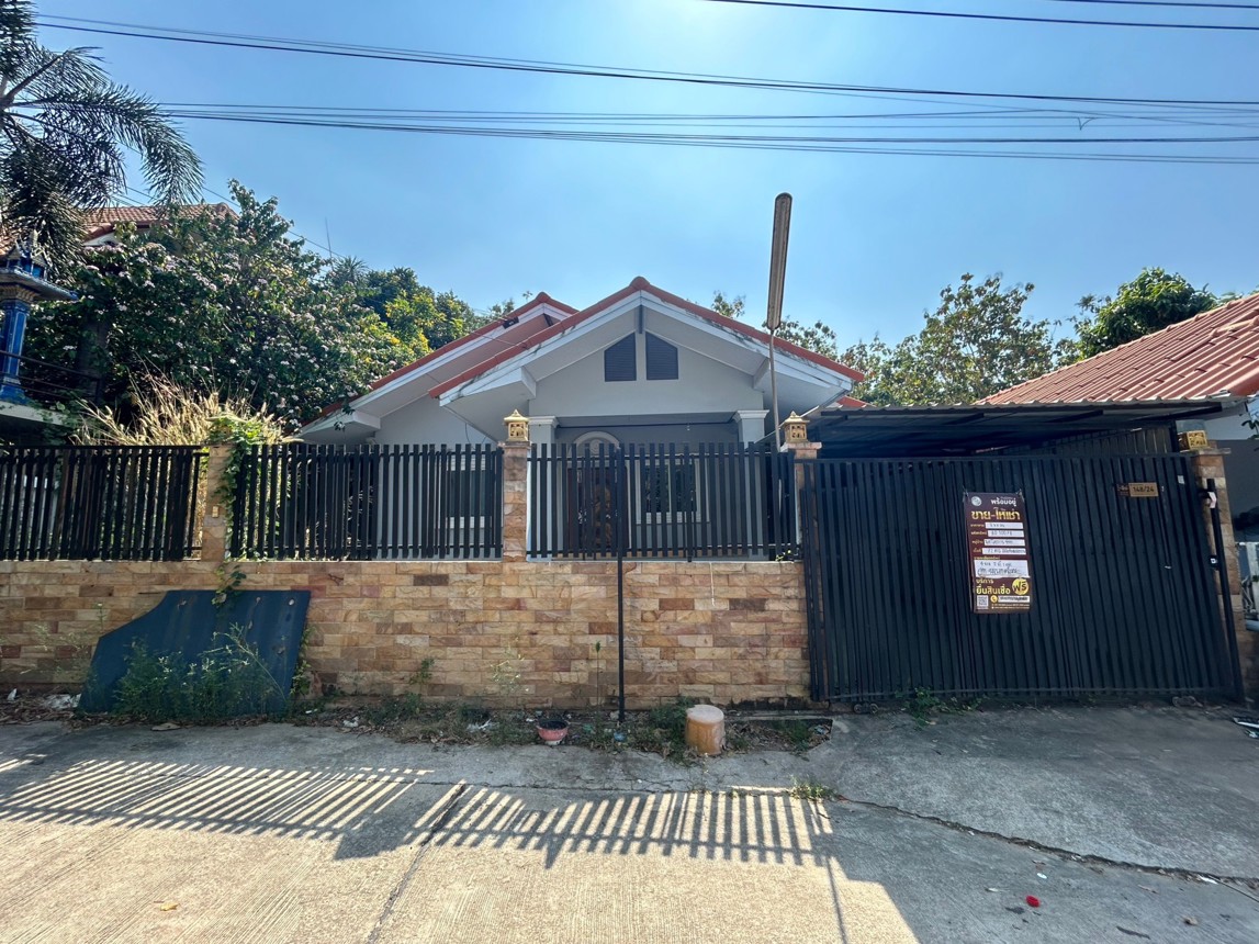 Single-family house outside Bang Lamung project, Bang Lamung, Chonburi
