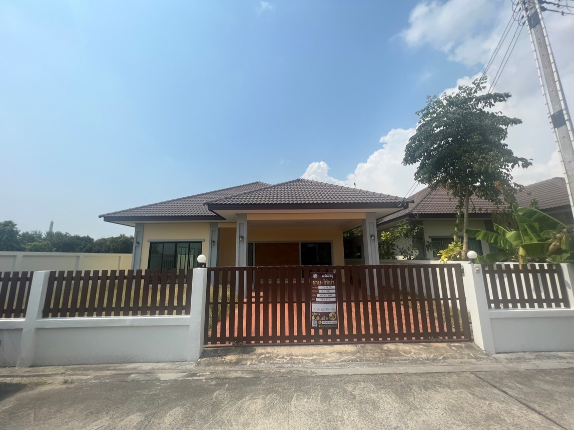 Single-Family Home in Ek-Narindra Land Community, Rayong City, Rayong Province