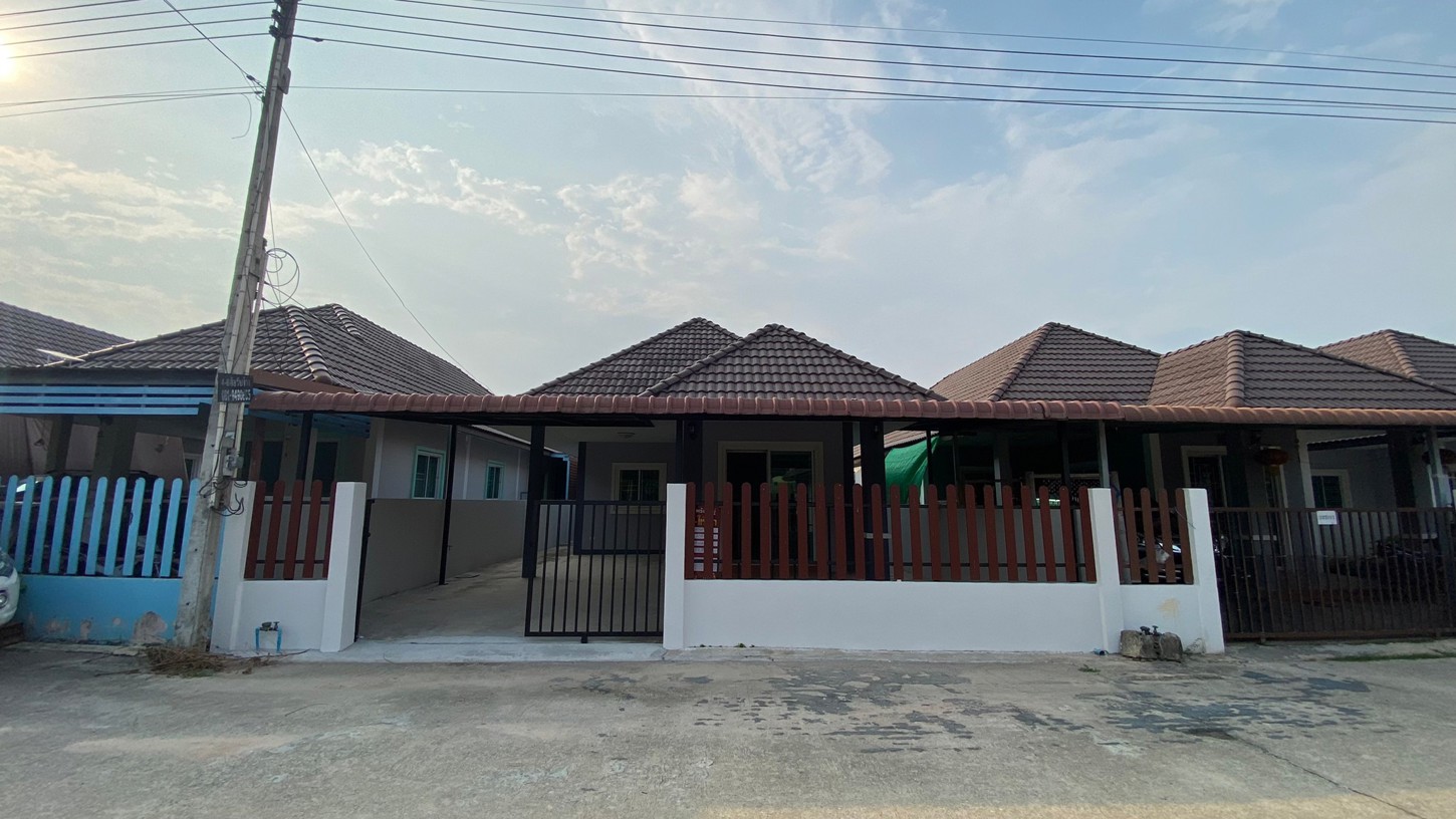 Single-family house in Phoeland 2, Pluak Daeng, Rayong