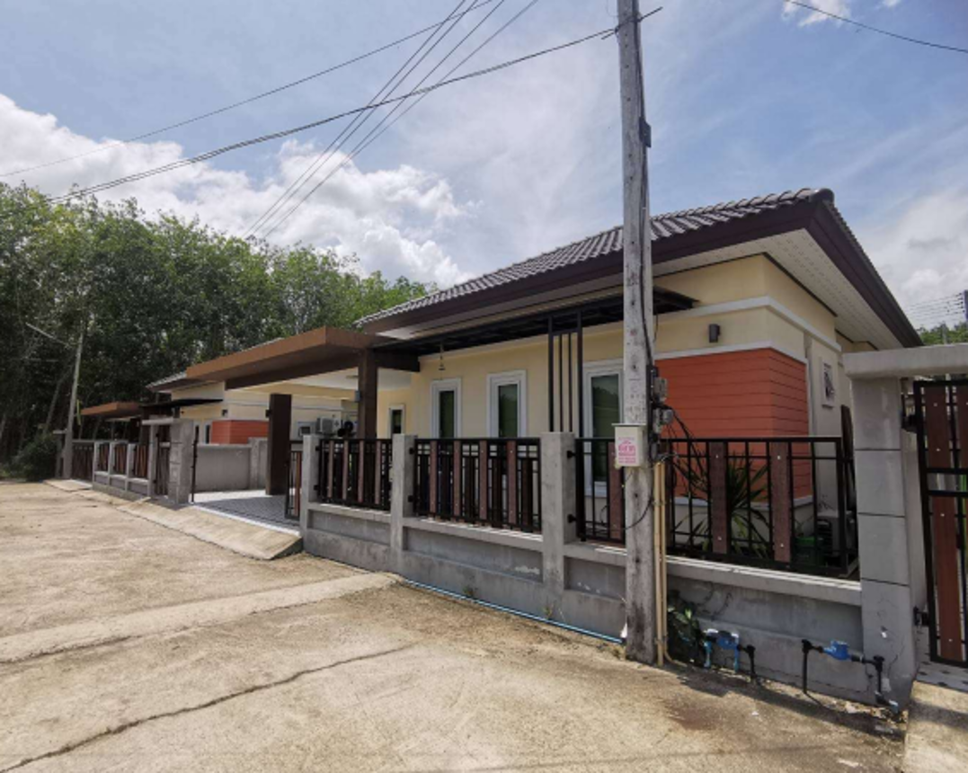 บ้านเดี่ยว บ้านเรือนริมชายหาด นาหม่อม จังหวัดสงขลา