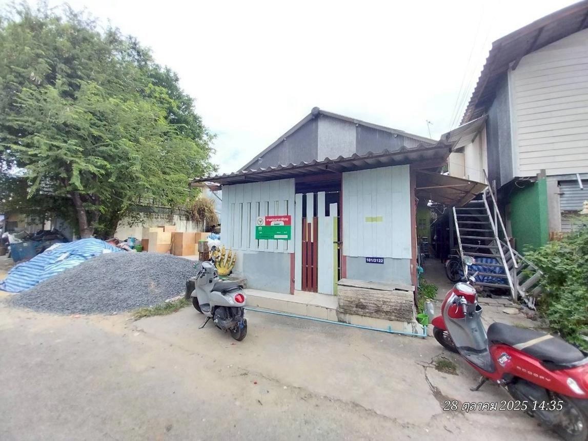 บ้านเดี่ยว เคหะชุมชนฉลองกรุง หนองจอก กรุงเทพมหานคร