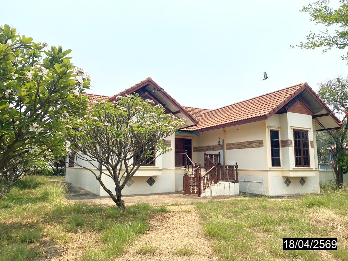 บ้านเดี่ยว บ้านทรงสวยงามในด่านลานหอย สุโขทัย