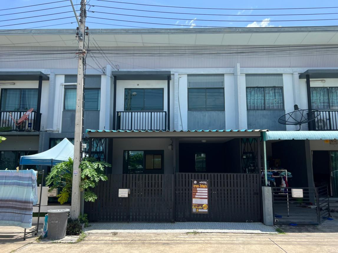 ทาวน์เฮ้าส์ เมททาวน์ ปทุม-ติวานนท์ เมืองปทุมธานี ปทุมธานี - เฟอร์นิเจอร์พร้อมอยู่ น่าอยู่สบาย