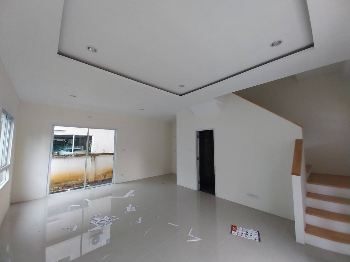 ทาวน์เฮ้าส์ หมู่บ้านเดอะ กรีนเนอร์รี่ 8 สามพราน นครปฐม