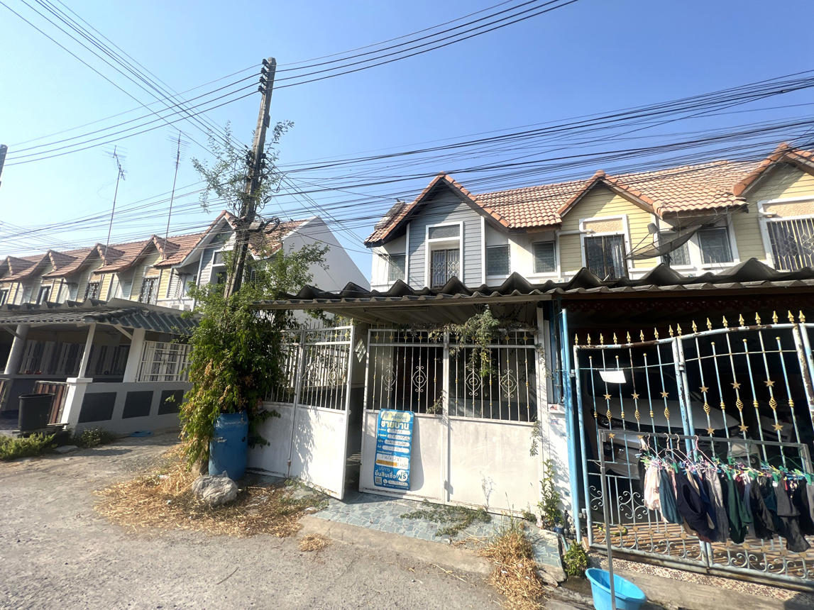 ทาวน์เฮ้าส์ บ้านแฟมิลี่แลนด์ เมืองชลบุรี ชลบุรี