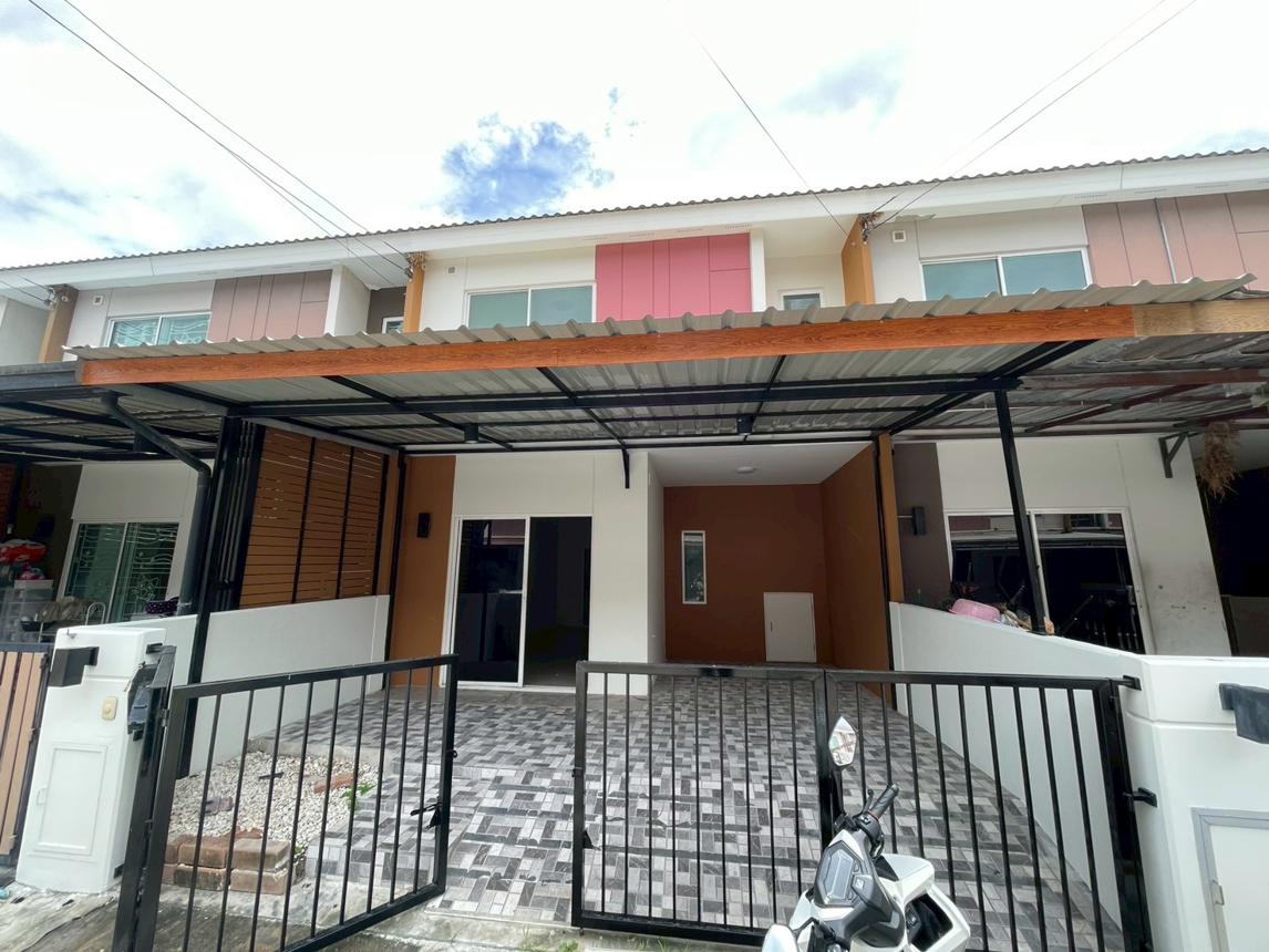 ทาวน์เฮ้าส์ เดอะคอนเนค พระราม5-นครอินทร์ เมืองนนทบุรี นนทบุรี (The Connext Townhouse Rama 5-Nakorn In)