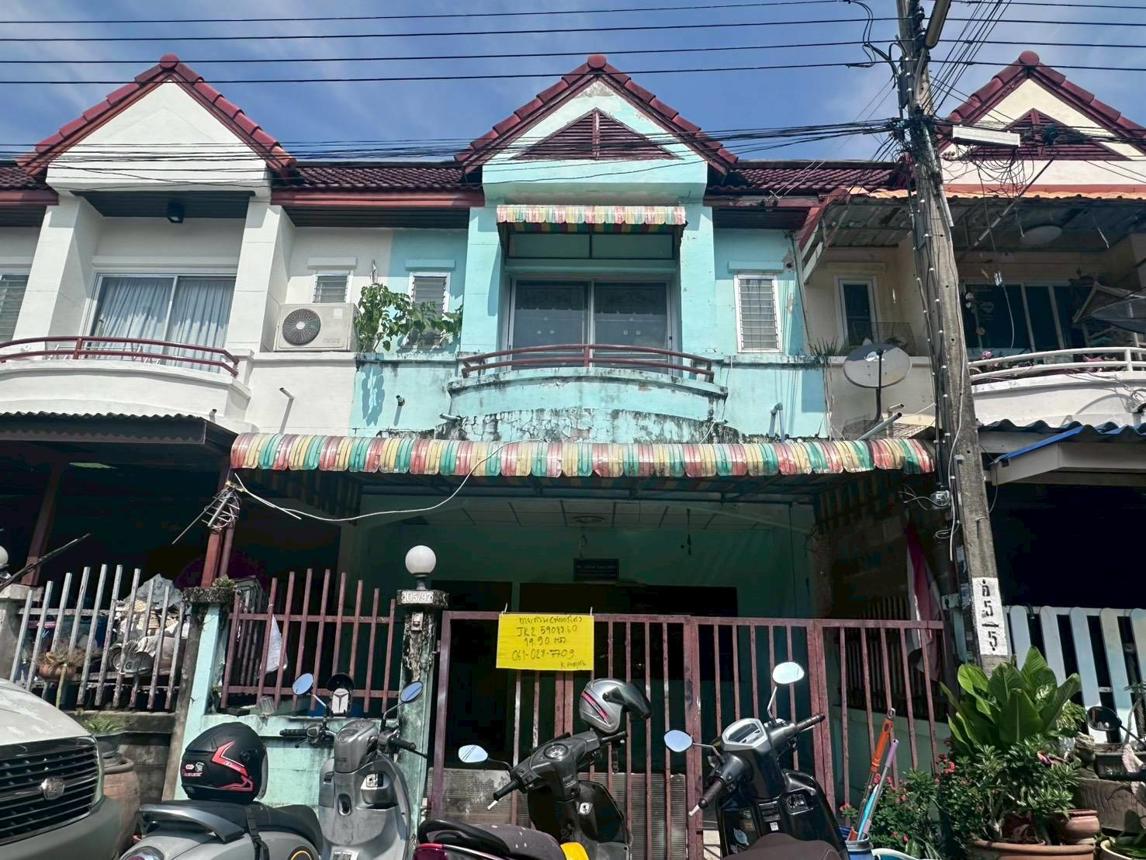 ทาวน์เฮ้าส์ นอกโครงการ ลำพูน เมืองลำพูน จังหวัดลำพูน