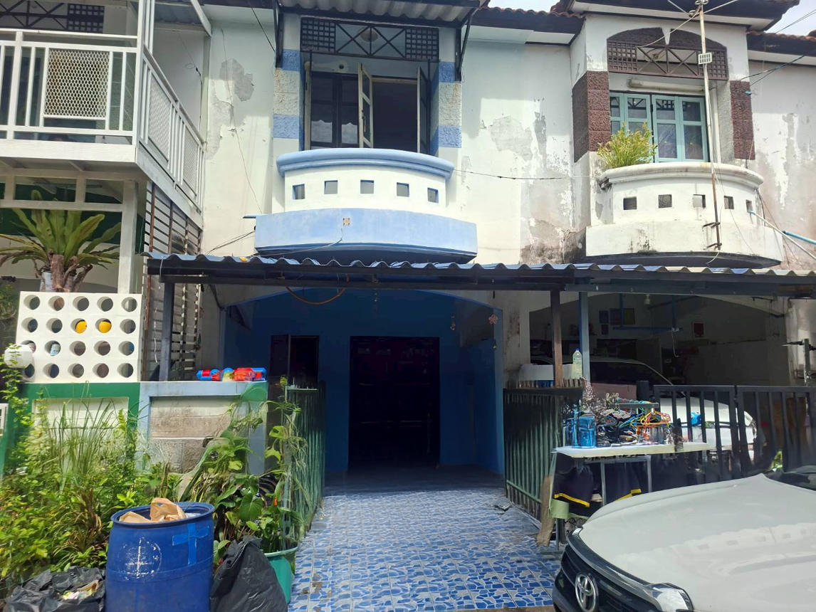 ทาวน์เฮ้าส์ นอกโครงการศรีสะเกษ ราษีไศล ศรีสะเกษ