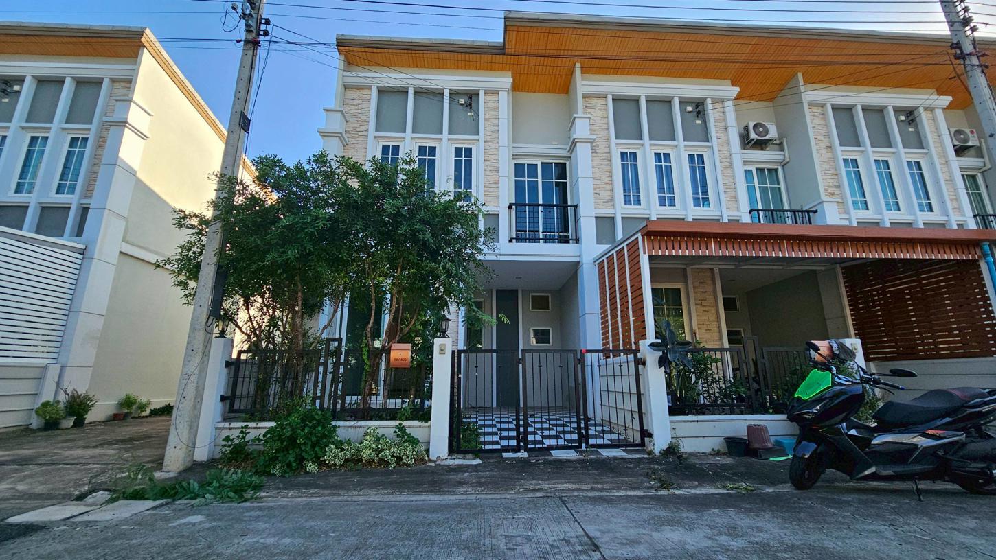 ทาวน์เฮ้าส์ บ้านโกลเด้นท์ทาวน์ บางปะอิน พระนครศรีอยุธยา