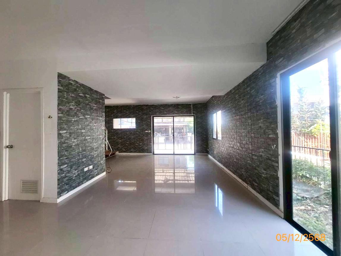 ทาวน์เฮ้าส์ บ้านพฤกษาไพร์ม 86/3 ลาดกระบัง-สุวรรณภูมิ 2 บางเสาธง สมุทรปราการ