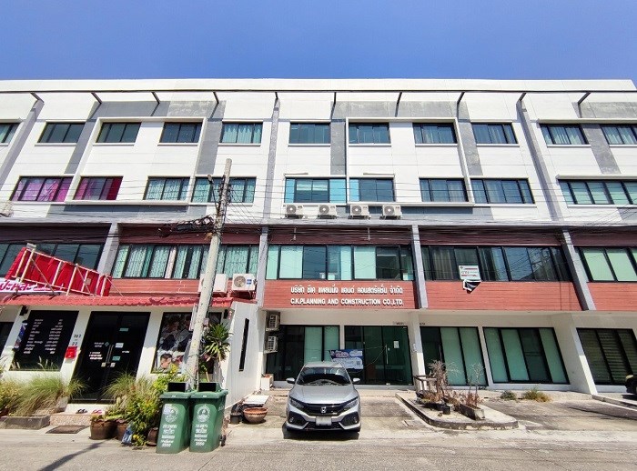 อาคารพาณิชย์ Business Town บางเสาธง สมุทรปราการ