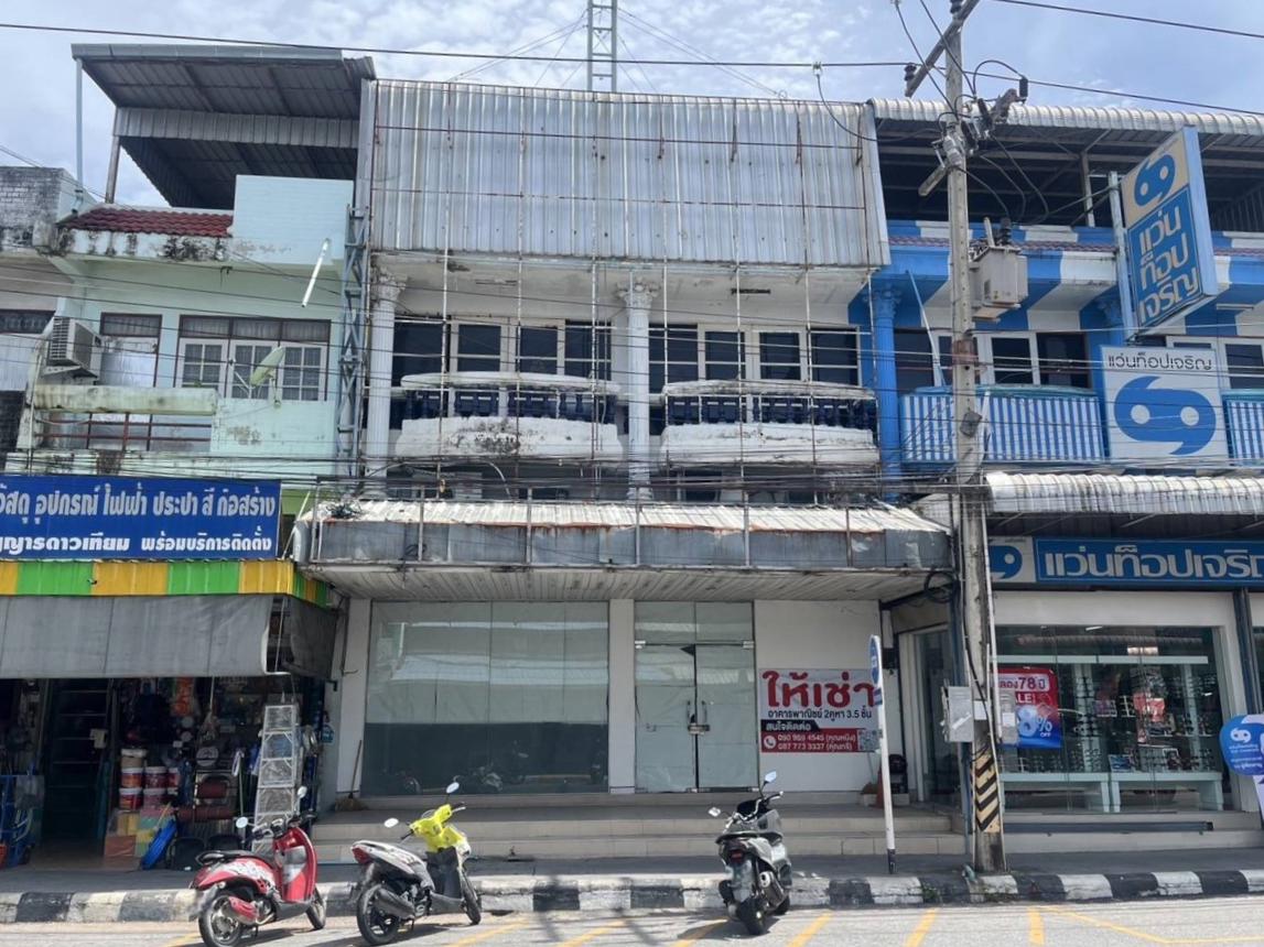 บ้านพักอาศัย 2 ชั้น ย่านบางละมุง ชลบุรี