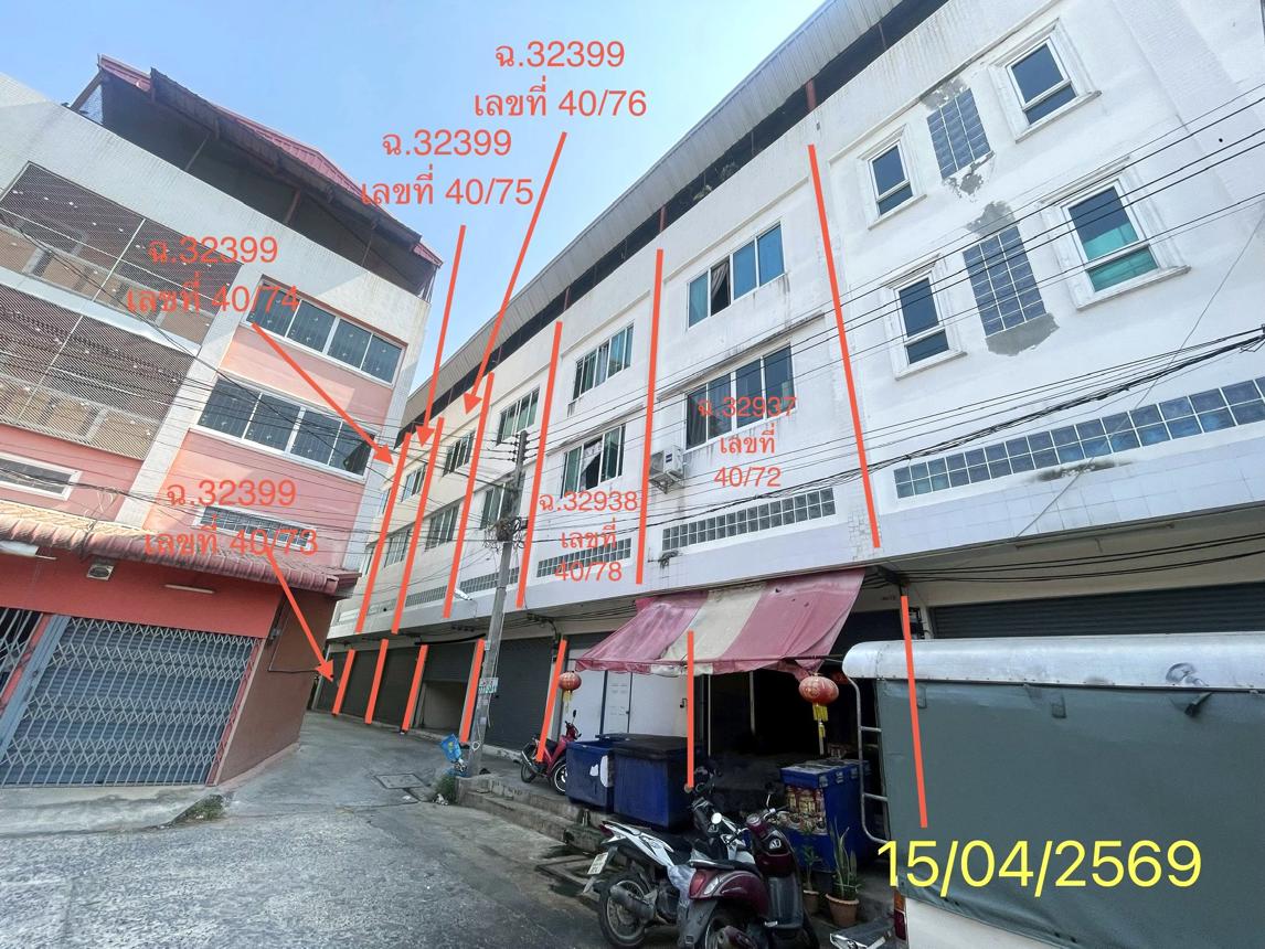 บ้านพักอาศัย 2 ชั้น ตั้งอยู่ในตลาดพรธิสาร (คลอง 10) ธัญบุรี ปทุมธานี