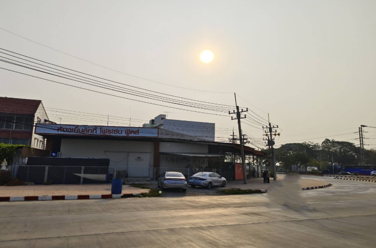 โกดังเมืองอ่างทอง อ่างทอง