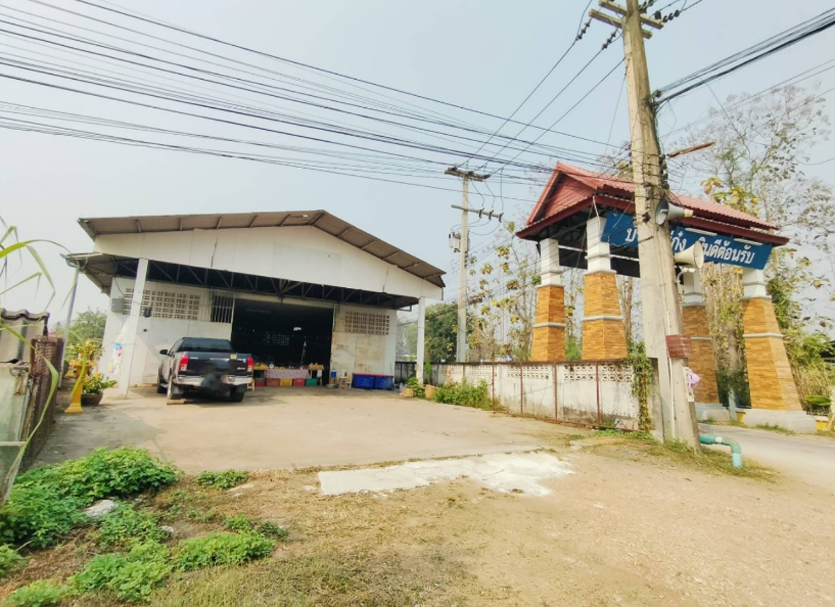 โกดังในเมืองลำปาง ลำปาง