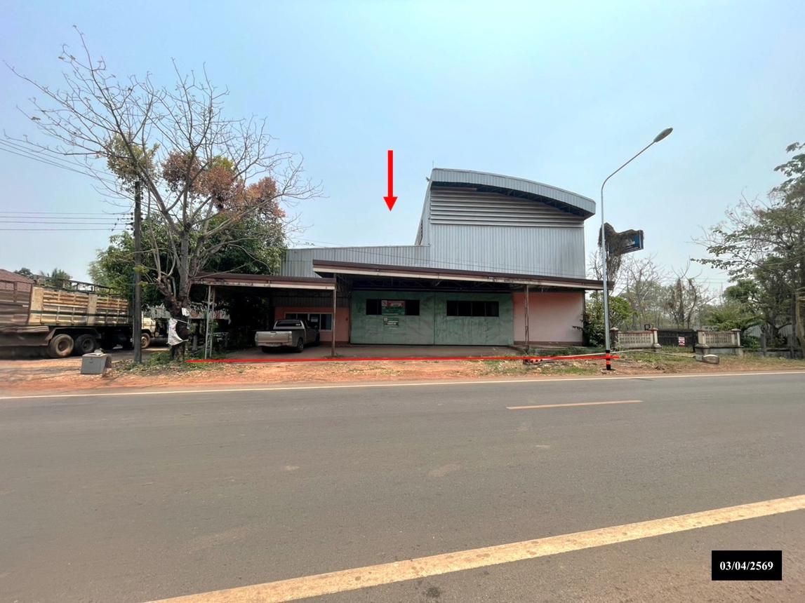 โกดัง บ้านม่วง สกลนคร (Warehouse at Sakhon Nakhon's Ban Muang)